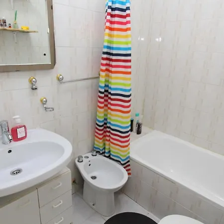 Estudio 4382 Appartement